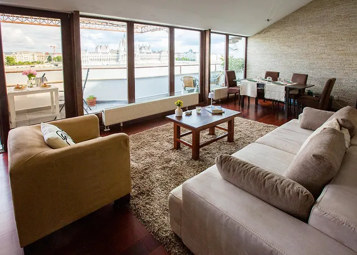 Panorama View Rooftop 3Br Terrace